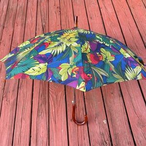 Vintage SHAW Parrot Tropical Leaves Umbrella With Lucite Handle/Tip